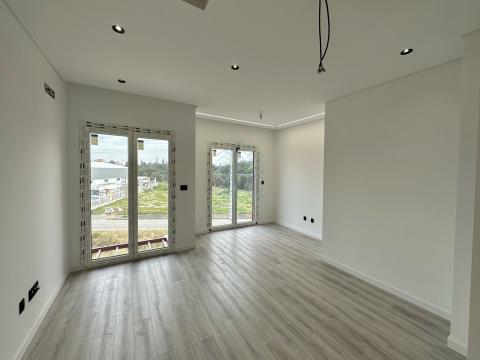 Apartamento nuevo de 3 habitaciones en Torres Novas