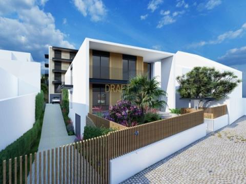 Terreno para construção de pequeno condomínio no Estoril, Cascais.