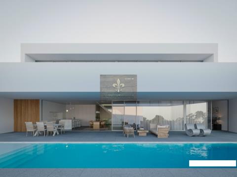 Terrain avec projet approuvé pour une villa de 4 chambres avec piscine - Albufeira